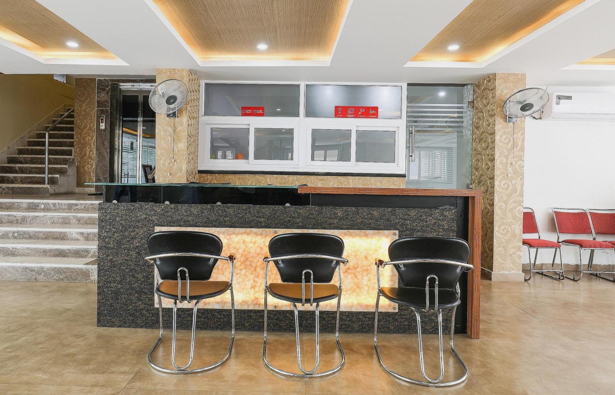 Capital O Sky Grand Hotell Hyderabad Eksteriør bilde