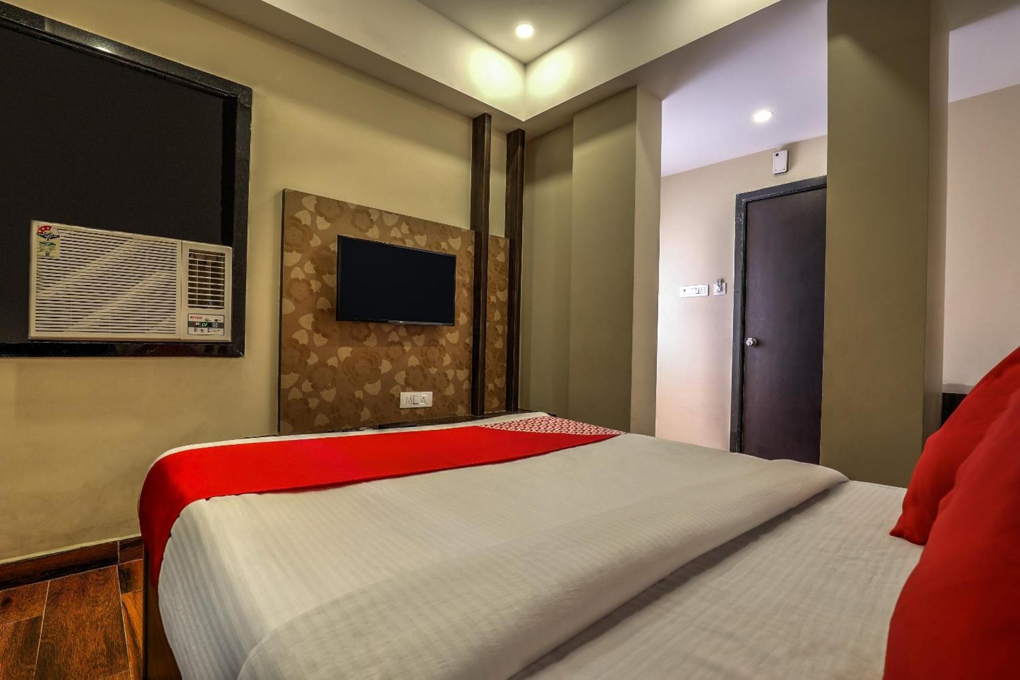 Capital O Sky Grand Hotell Hyderabad Eksteriør bilde