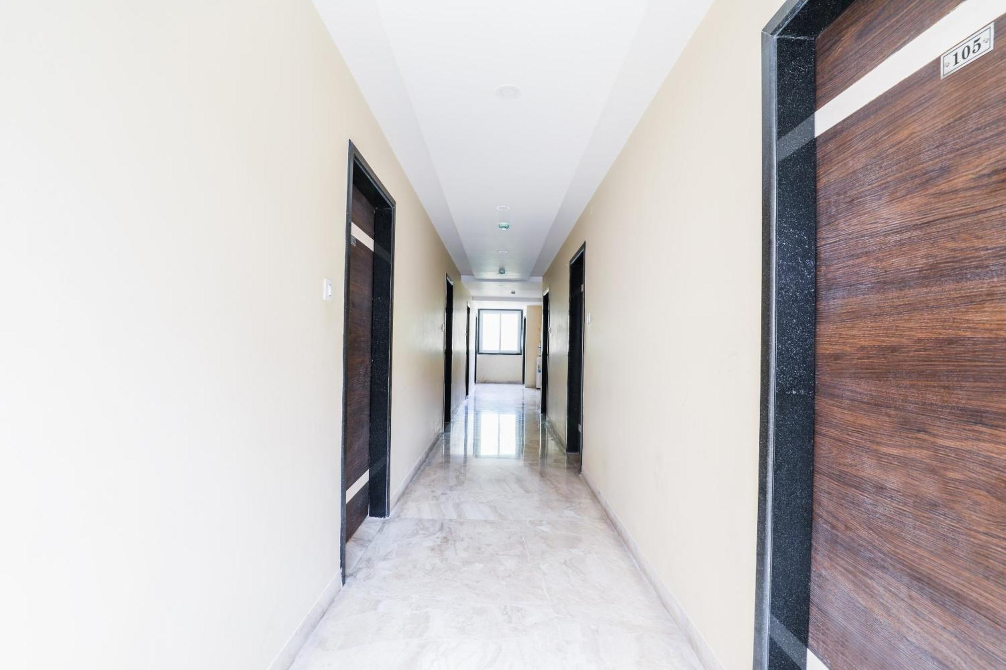Capital O Sky Grand Hotell Hyderabad Eksteriør bilde